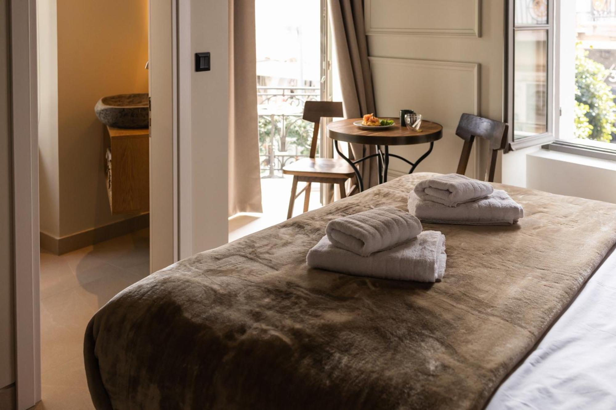Airy Central Suites Афины Экстерьер фото