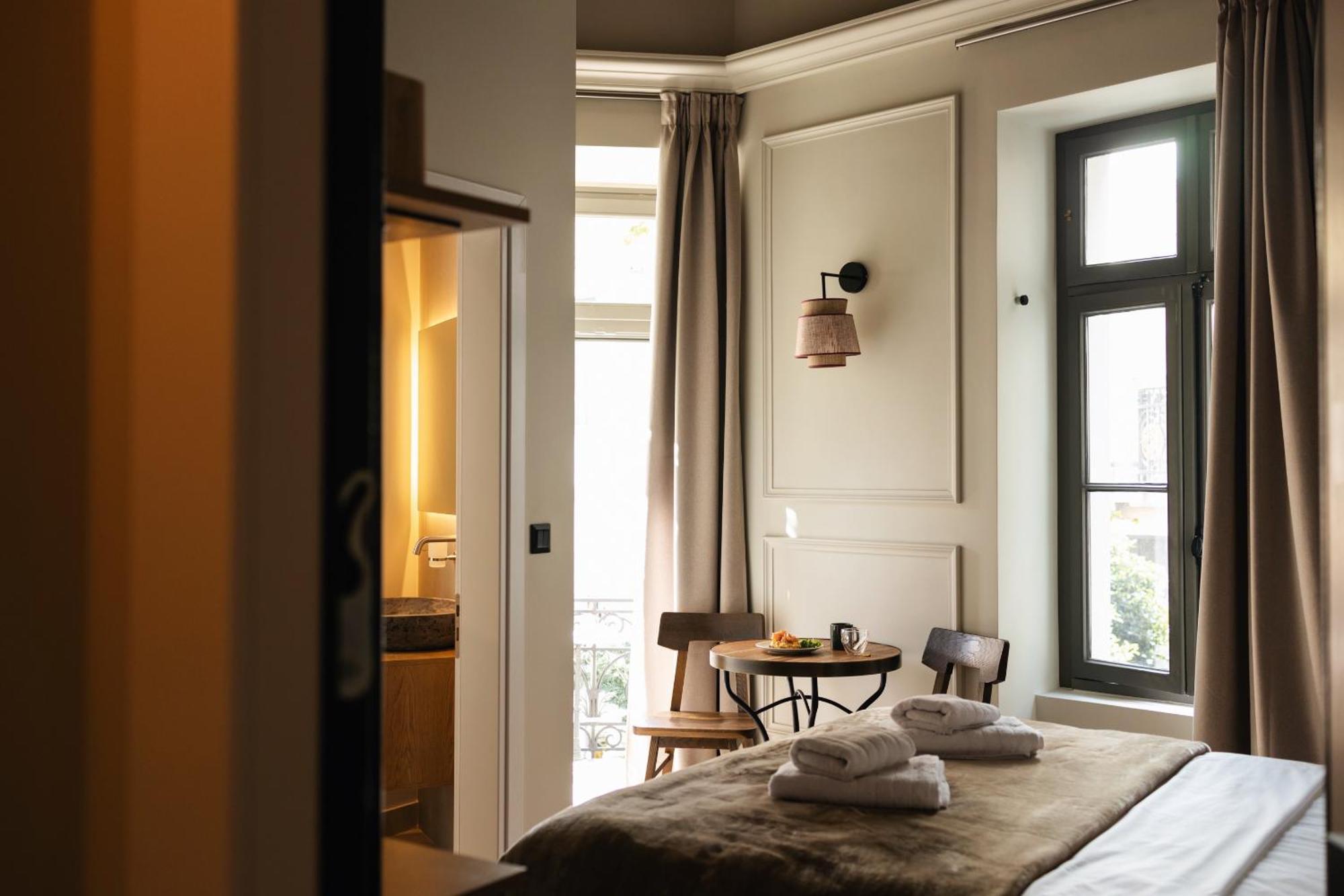 Airy Central Suites Афины Экстерьер фото